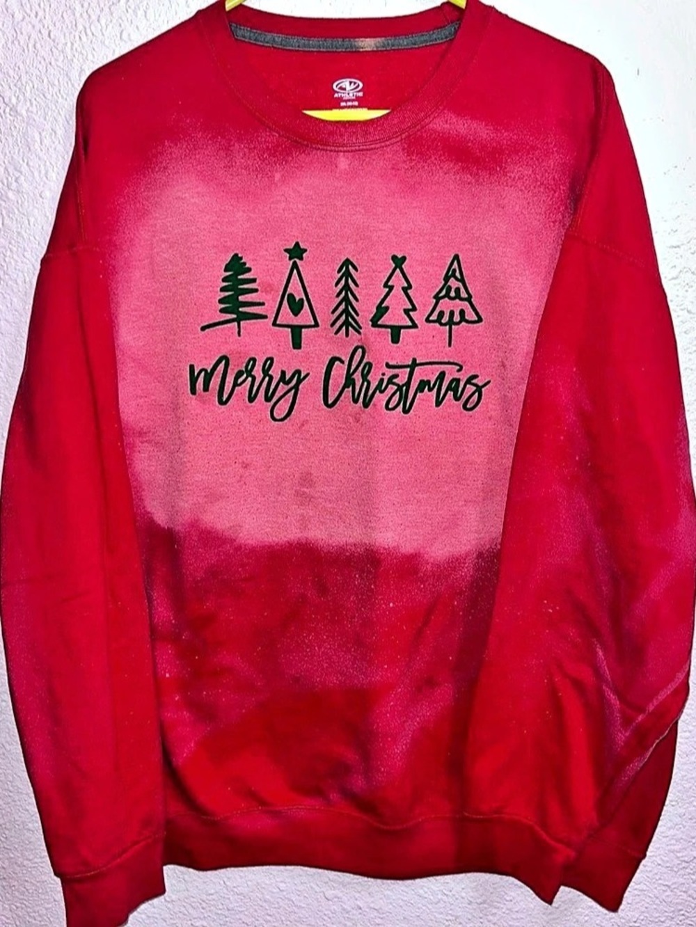 Athletic Christmas Graphic Sweatshirt Red Size 2XL